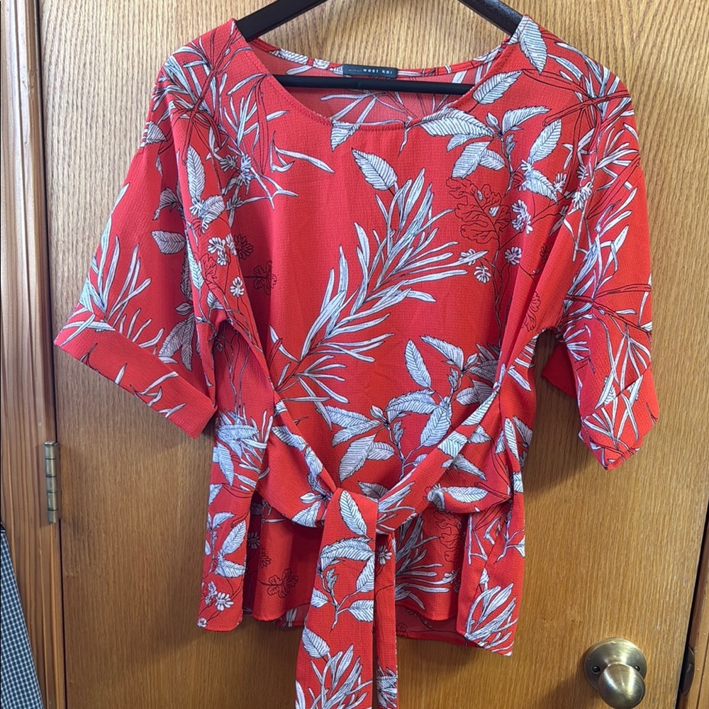 Leaf motif top Size S west kei